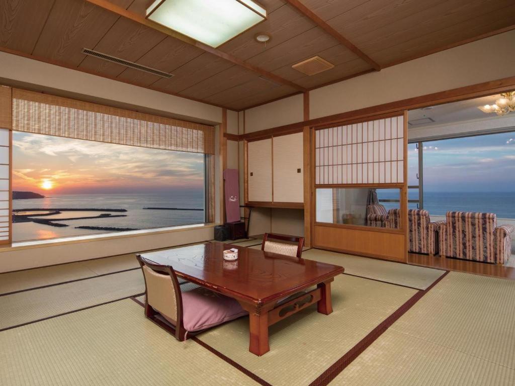 Hotel Areaone Banjinmisaki Kashiwazaki Buitenkant foto